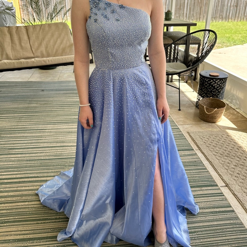 Elegant Blue One-Shoulder Dress